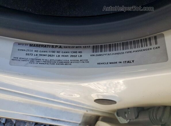 ZAM57YTA7J1292533 2018 MASERATI GHIBLI White Widok komory silnika