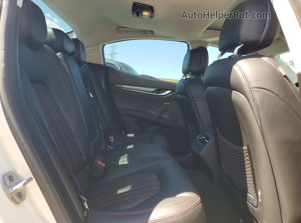 ZAM57YTA7J1292533 2018 MASERATI GHIBLI White Widok tylnych siedzeń