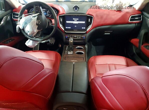 ZAM57YTM9NX399774 2022 MASERATI GHIBLI White Առջևի վահանակի տեսք