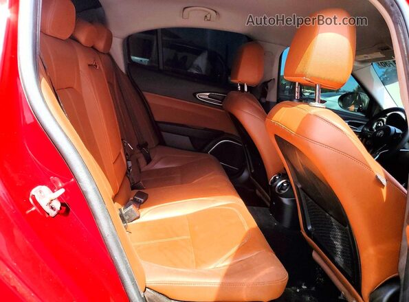 ZARFAEBN7J7581489 2018 ALFA ROMEO GIULIA Red Հետևի նստատեղերի տեսք
