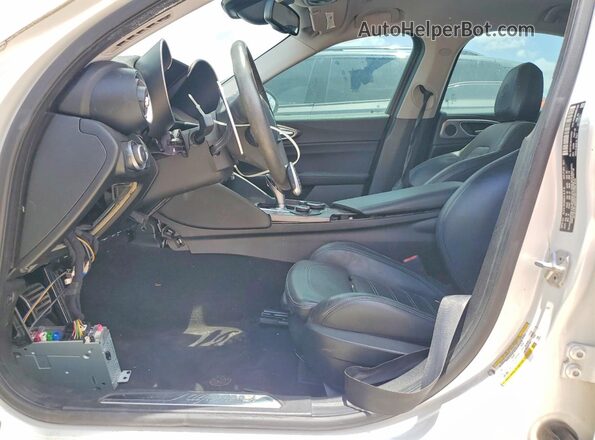 ZARFAECN0H7545054 2017 ALFA ROMEO GIULIA White წინა სალონის ხედი