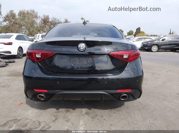 ZARFAECN3H7556839 2017 ALFA ROMEO GIULIA Black 