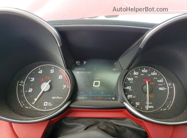 ZARFAECN6J7577478 2018 ALFA ROMEO GIULIA Красный Вид щитка приборов