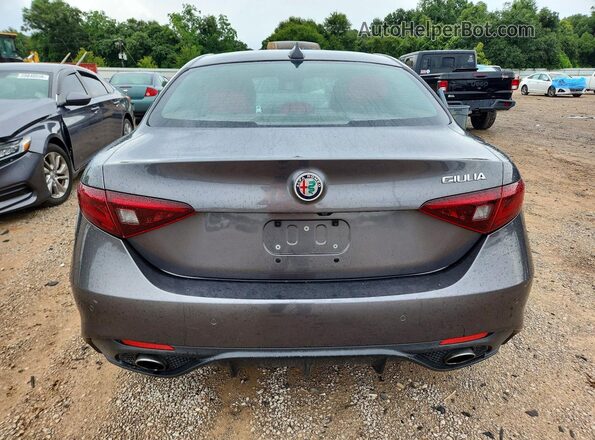 ZARFAECN8J7589597 2018 ALFA ROMEO GIULIA Gray Vista trasera