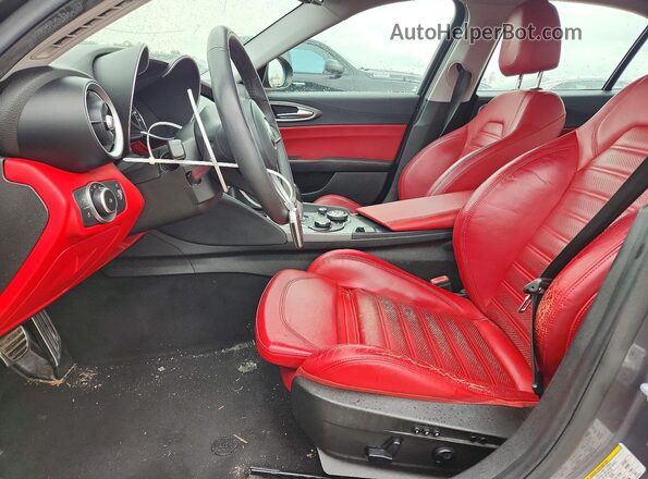 ZARFAECN8J7589597 2018 ALFA ROMEO GIULIA Gray Vista interior delantera