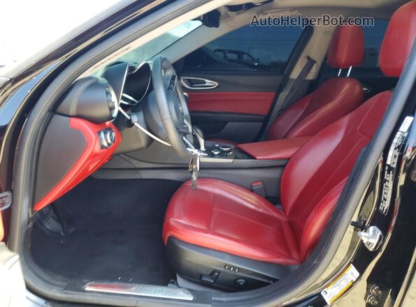 ZARFAECNXJ7596650 2018 ALFA ROMEO GIULIA Черный Вид салона спереди
