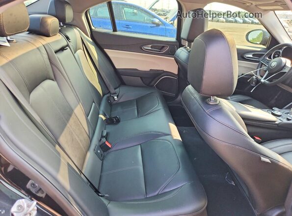 ZARFAEDN4J7593757 2018 ALFA ROMEO GIULIA Black Rear seats view