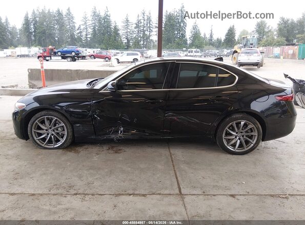 ZARFAEDNXH7540099 2017 ALFA ROMEO GIULIA Black 