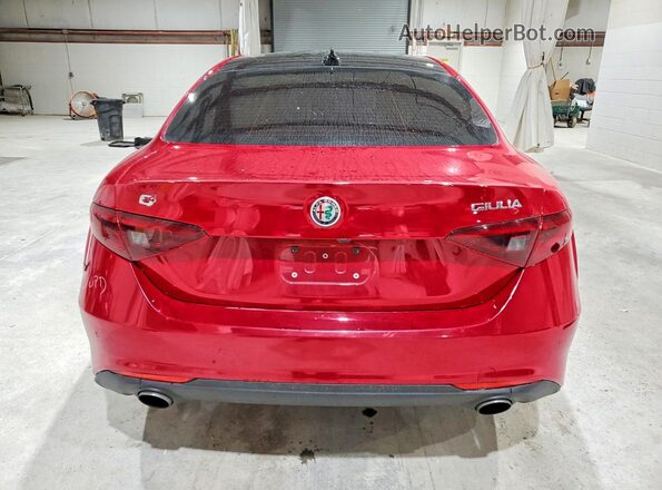 ZARFAEEN5H7550795 2017 ALFA ROMEO GIULIA Red Widok z tyłu