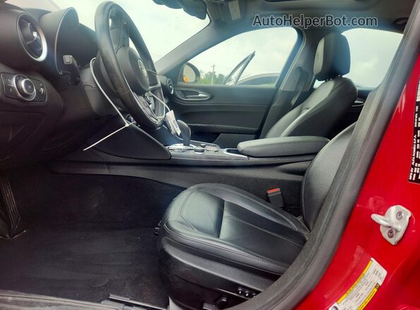 ZARFAMAN0M7641872 2021 ALFA ROMEO GIULIA Red Սալոնի դիմացի տեսք
