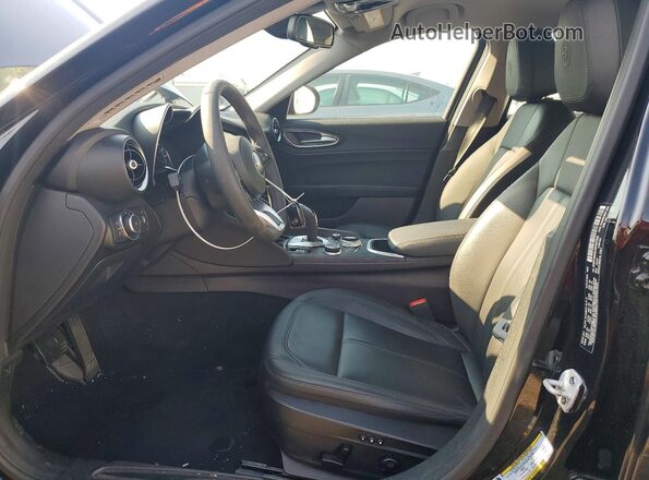 ZARFAMAN1M7647552 2021 ALFA ROMEO GIULIA Black Вид салону спереду