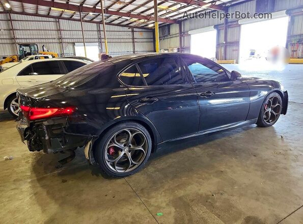 ZARFAMAN4K7622335 2019 ALFA ROMEO GIULIA Black Tył prawy