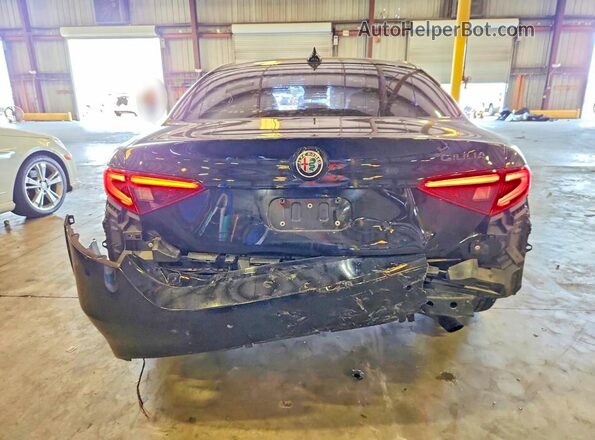 ZARFAMAN4K7622335 2019 ALFA ROMEO GIULIA Black Widok z tyłu