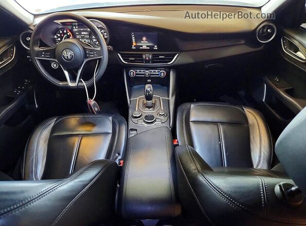 ZARFAMAN4K7622335 2019 ALFA ROMEO GIULIA Black Widok deski rozdzielczej