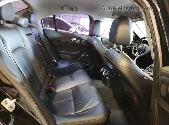 ZARFAMAN4K7622335 2019 ALFA ROMEO GIULIA Black Widok tylnych siedzeń
