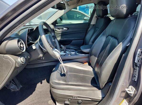 ZARFAMAN7L7624663 2020 ALFA ROMEO GIULIA Gray Vista interior delantera