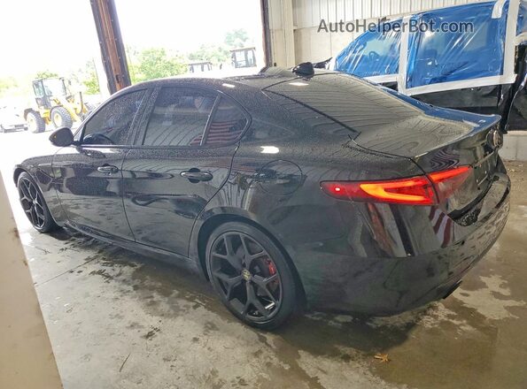 ZARFAMAN9L7635812 2020 ALFA ROMEO GIULIA Black Trasero izquierdo