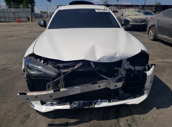 ZARFAMANXK7599336 2019 ALFA ROMEO GIULIA White Vista frontal