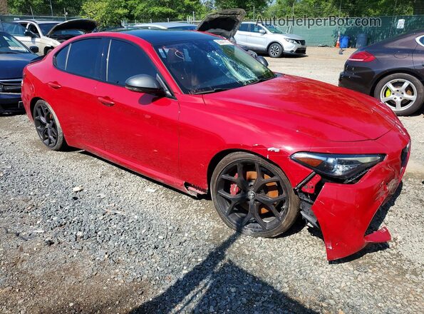 ZARFAMBN1K7622839 2019 ALFA ROMEO GIULIA Red Widok z przodu