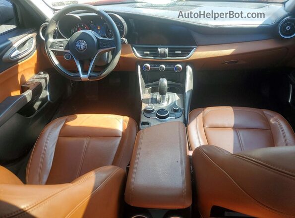 ZARFAMBN1K7622839 2019 ALFA ROMEO GIULIA Red Widok zestawu wskaźników