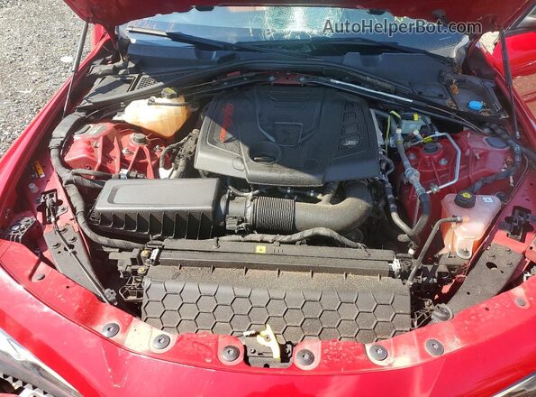 ZARFAMBN1K7622839 2019 ALFA ROMEO GIULIA Red Widok komory silnika