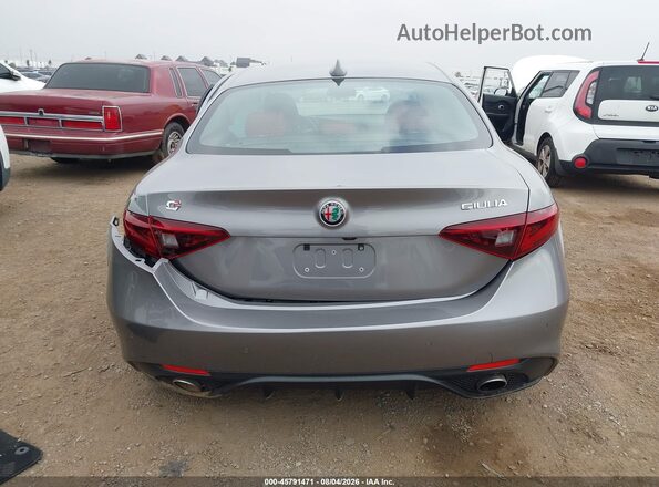 ZARFAMBN2K7605600 2019 ALFA ROMEO GIULIA Gray 