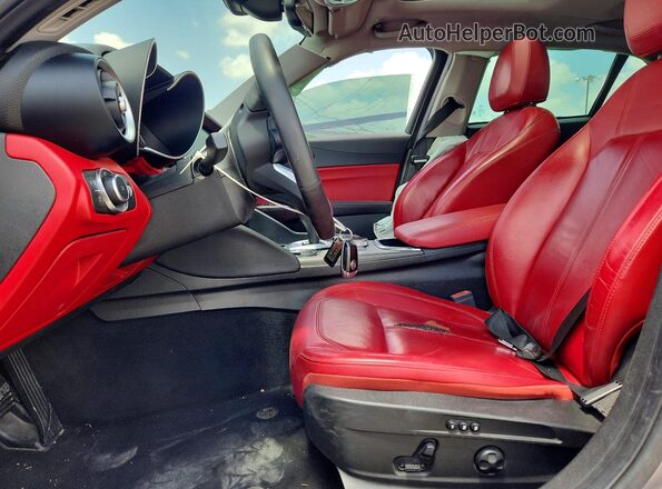 ZARFAMBN3L7626697 2020 ALFA ROMEO GIULIA Gray Front interior view