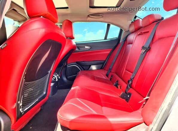 ZARFAMBN3L7626697 2020 ALFA ROMEO GIULIA Gray Rear seats view