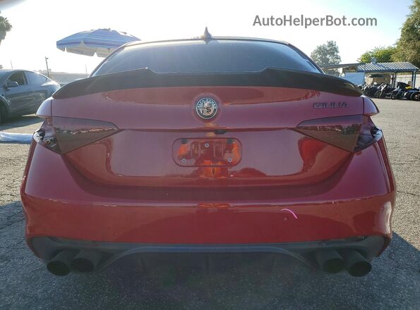 ZARFAMBN4K7605419 2019 ALFA ROMEO GIULIA Red Widok z tyłu