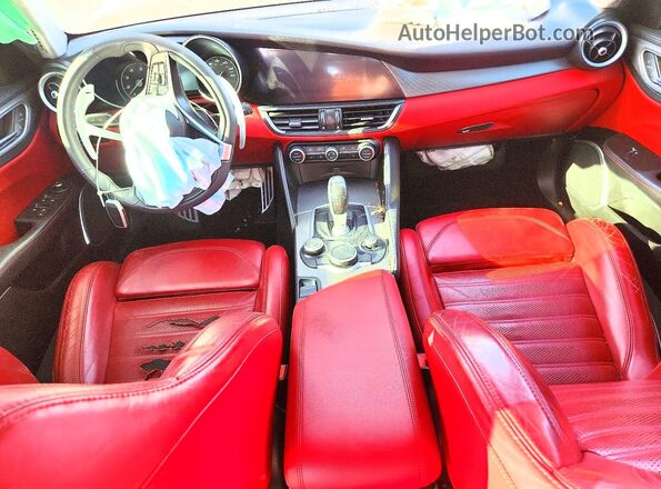 ZARFAMBN8K7612888 2019 ALFA ROMEO GIULIA Charcoal Вид панелі приладів