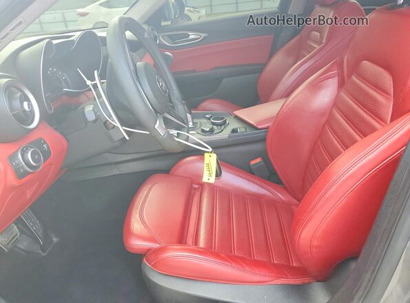 ZARFANBN1K7604444 2019 ALFA ROMEO GIULIA Gray Вид салону спереду