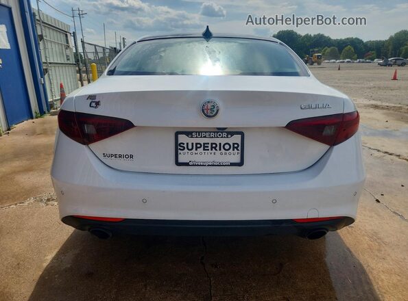 ZARFANBN1N7656189 2022 ALFA ROMEO GIULIA White Vista trasera