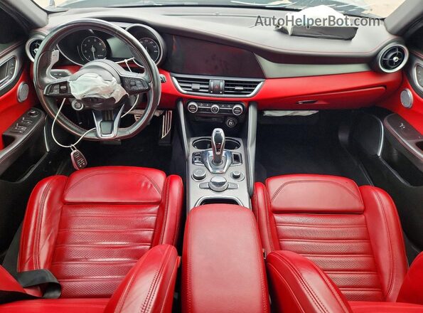 ZARFANBN4L7626178 2020 ALFA ROMEO GIULIA Черный Вид панели приборов
