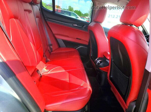 ZASFAKAN1J7B83521 2018 ALFA ROMEO STELVIO Серый Вид задней части салона