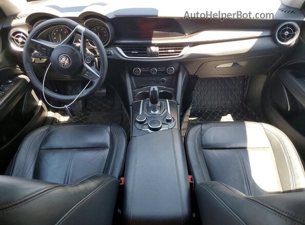 ZASFAKAN2J7B79462 2018 ALFA ROMEO STELVIO Blue Widok deski rozdzielczej