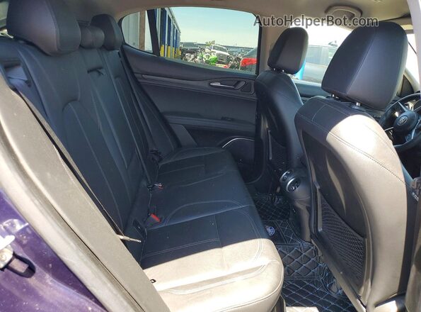 ZASFAKAN2J7B79462 2018 ALFA ROMEO STELVIO Blue Widok wnętrza z tyłu