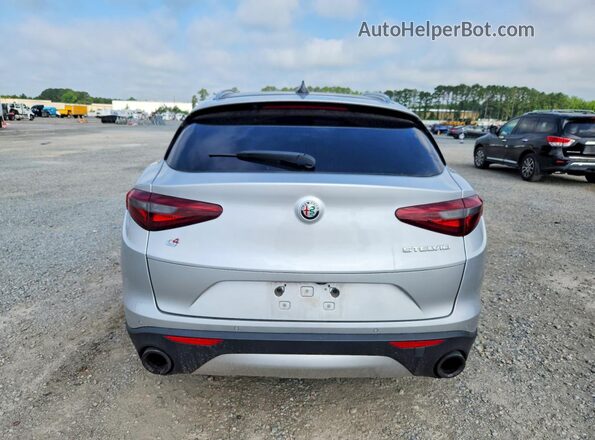 ZASFAKAN2J7B81387 2018 ALFA ROMEO STELVIO Silver უკანა ხედი