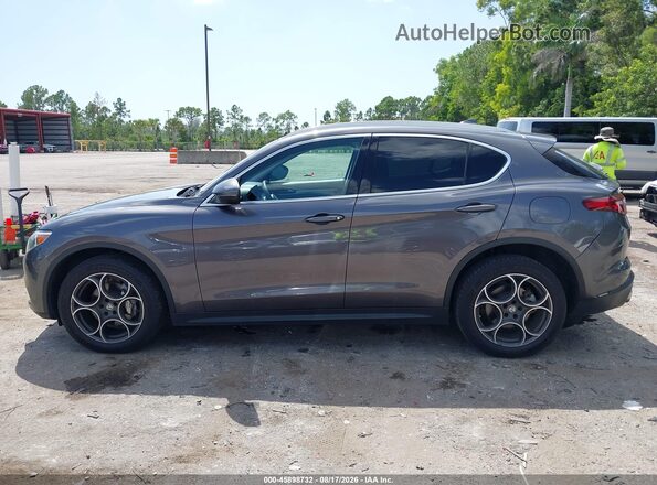 ZASFAKAN3J7B60256 2018 ALFA ROMEO STELVIO Gray 