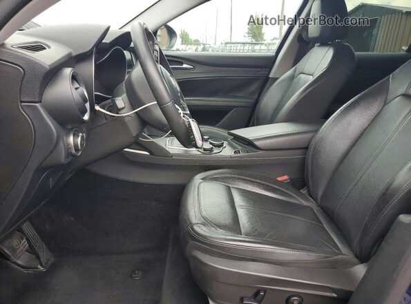 ZASFAKAN4J7B79219 2018 ALFA ROMEO STELVIO Blue Vista interior delantera