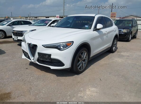 ZASFAKAN6J7B90514 2018 ALFA ROMEO STELVIO Белый Передняя левая четверть