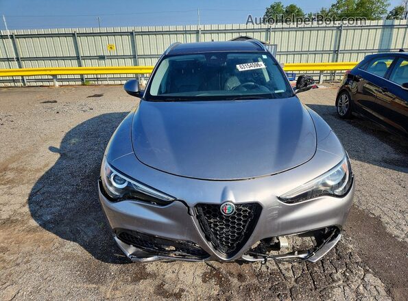 ZASFAKBNXJ7B71902 2018 ALFA ROMEO STELVIO Silver Vista frontal