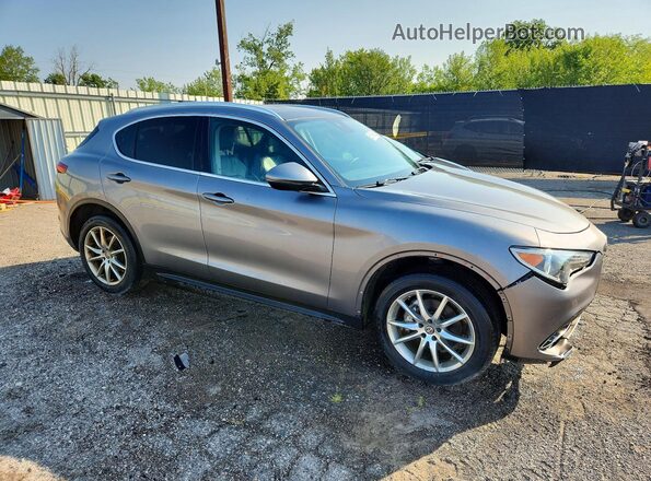ZASFAKBNXJ7B71902 2018 ALFA ROMEO STELVIO Silver Delantero derecho