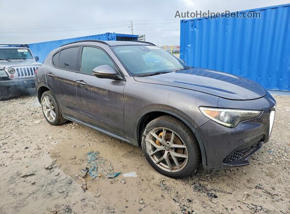 ZASFAKNN3J7B91646 2018 ALFA ROMEO STELVIO Gray Առջևի աջ