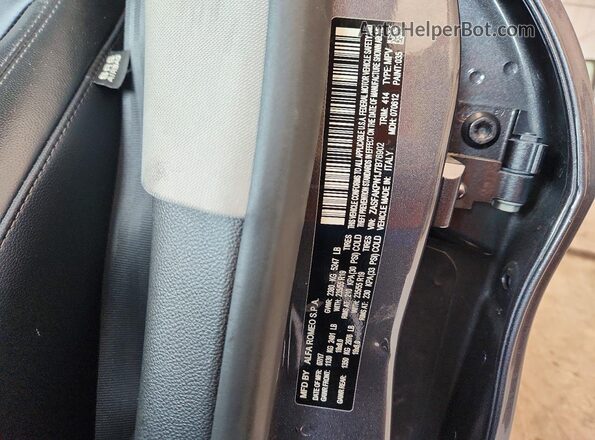 ZASFAKPN1J7B76902 2018 ALFA ROMEO STELVIO Угольный Вид подкапотного пространства