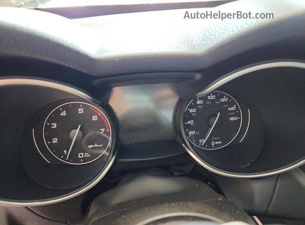 ZASFAKPN1J7B76902 2018 ALFA ROMEO STELVIO Угольный Вид щитка приборов