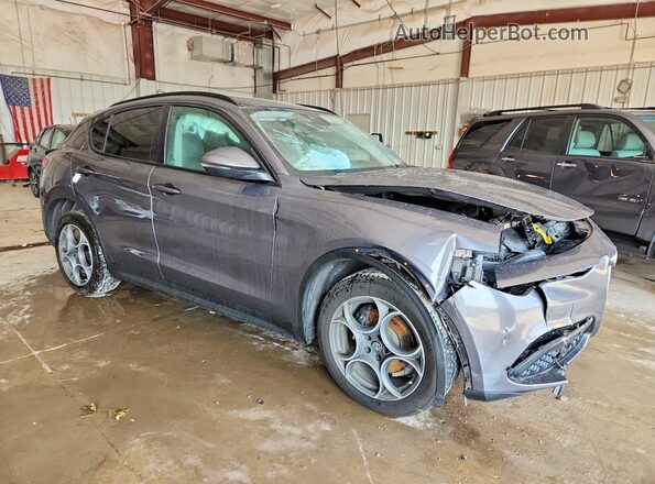 ZASFAKPN1J7B76902 2018 ALFA ROMEO STELVIO Угольный Передняя правая четверть
