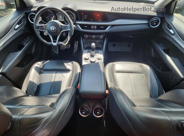 ZASFAKPN5J7B66423 2018 ALFA ROMEO STELVIO Серый Вид панели приборов