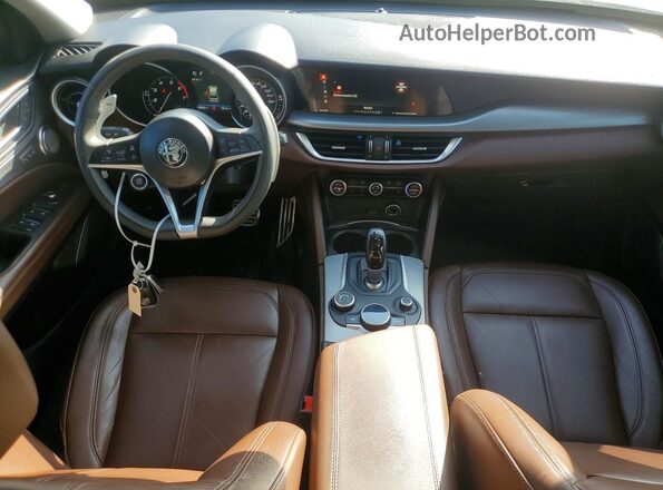 ZASFAKPN7J7B92134 2018 ALFA ROMEO STELVIO Blue Vista del salpicadero