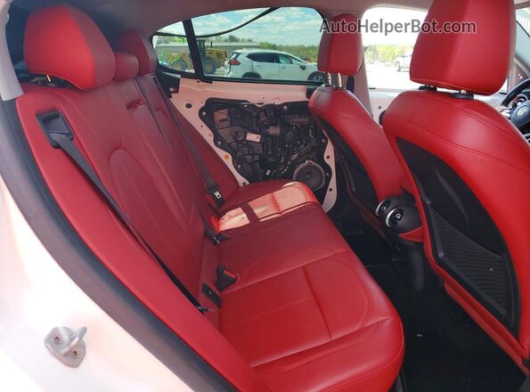 ZASPAJAN3L7C93746 2020 ALFA ROMEO STELVIO White Vista interior trasera