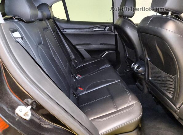 ZASPAJAN4L7C95070 2020 ALFA ROMEO STELVIO Black უკანა სალონის ხედი